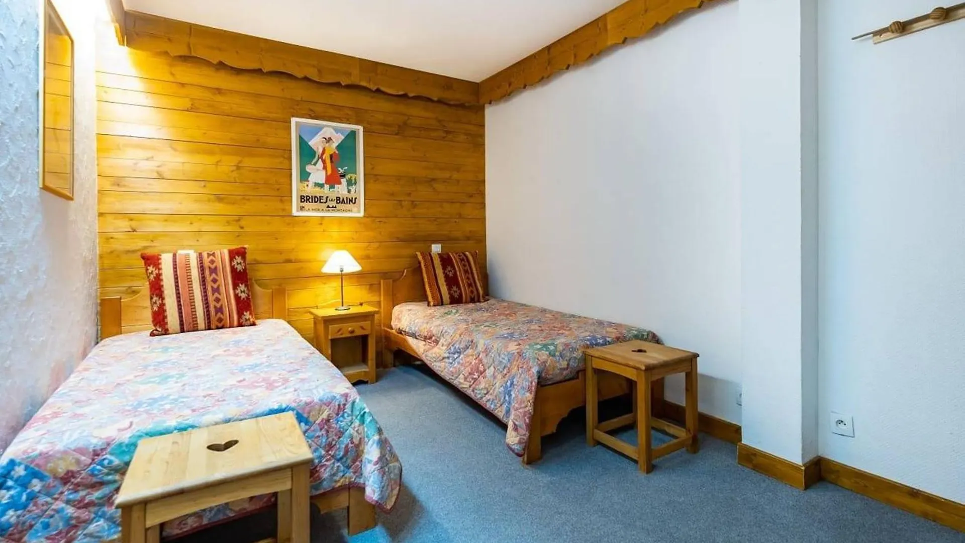 Appartement Spacieux 6 Pers., Balcon, Casier A Ski, Au Pied Des Pistes - Fr-1-355-38 Meribel 0*,  France